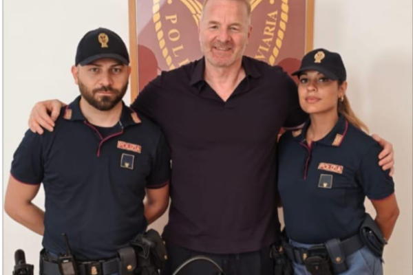 Igli Tare grabitet në tren pas funeralit të Franco Baresit, policia ia rikthen çantën brenda pak minutash