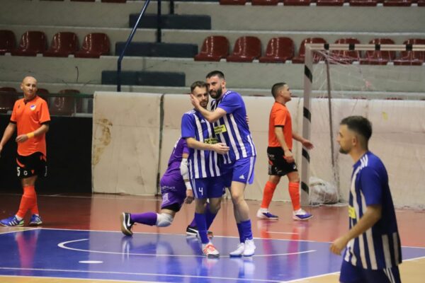 UEFA Futsal Champions League/Tirana triumfon ndaj APOEL