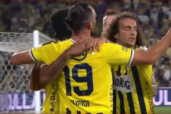 Vedat Muriqi gjen golin e parë me Fenerbahçen këtë sezon
