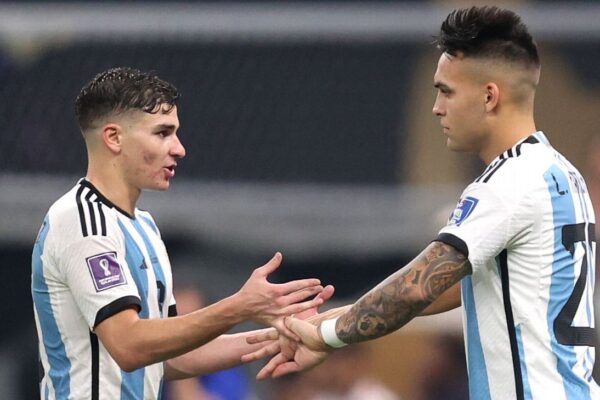 Barcelona e fiksuar me Julian Alvarez, alternativa e tij është Lautaro Martinez  