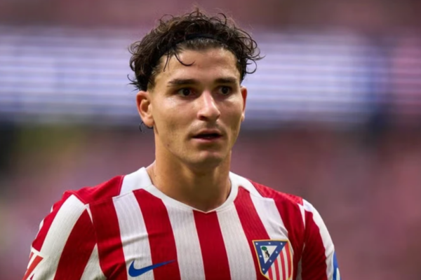 Julian Alvarez shkon te Atletico me agjentin, ka një kërkesë urgjente