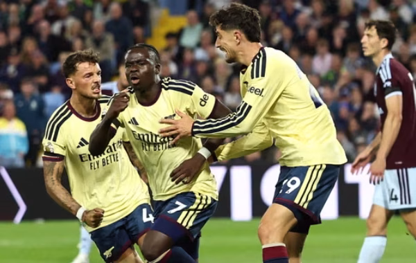 Arsenali vazhdon me fitore, fiton ndaj Aston Villas