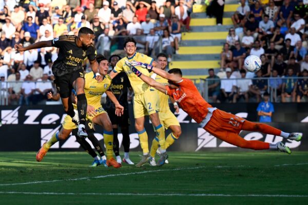Juventus piketon përforcimin e parë për merkaton e janarit, është një emër surprizë