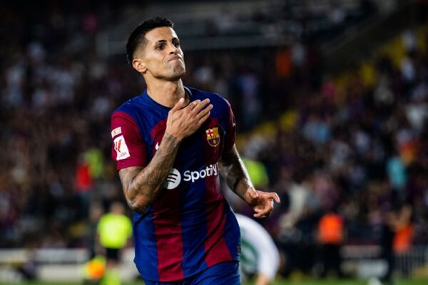 Cancelo: Nëse nuk do të kisha ardhur te Barcelona, do të kisha qëndruar një vit pa luajtur