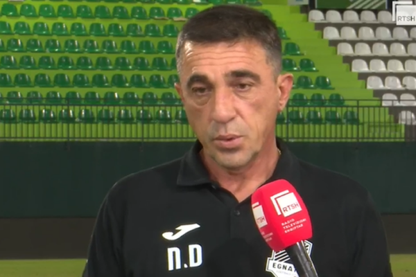 Dede: Gjithçka mbetet e hapur, më vjen keq që djemtë nuk u shpërblyen me një gol