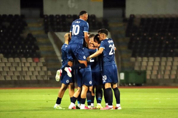 Dinamo fluturon drejt Letonisë dy ditë para ndeshjes me Auda
