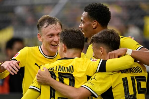 Dortmund nuk e diskuton Hamburger dhe e nis me këmbë të mbarë sezonin e ri (video)