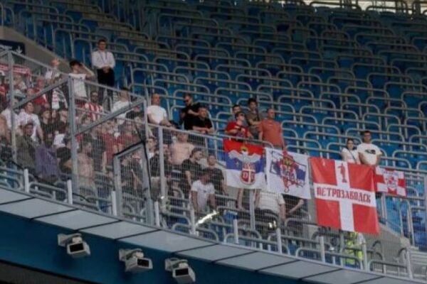 Parulla “Kosova është Serbi” i kushton shtrenjtë Crvena Zvezdës, UEFA e dënon me 99.500 euro