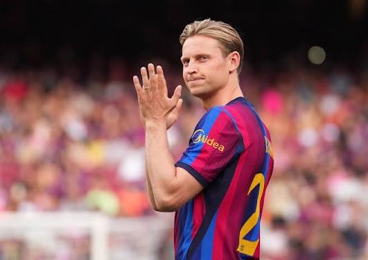 Manchester City synon transferimin e Frenkie de Jong