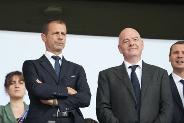 UEFA “gërmon” të kaluarën e Infantino-s, hetim për rimbursimin e të dashurës me paratë e entit