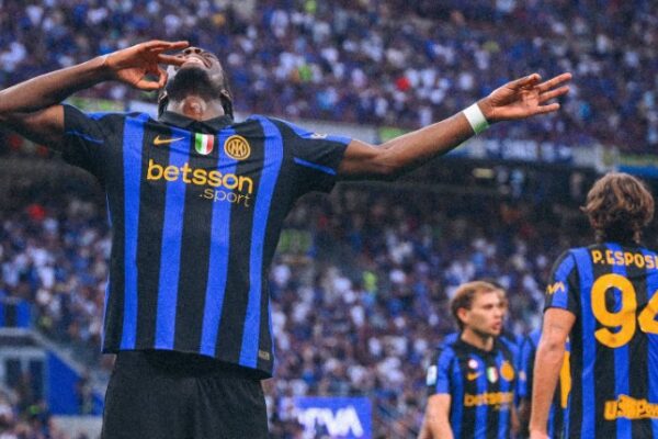 Inter e nis me fitore bindëse që në javën e parë, spektakël ndaj Monza. Como e nis me barazim (video)