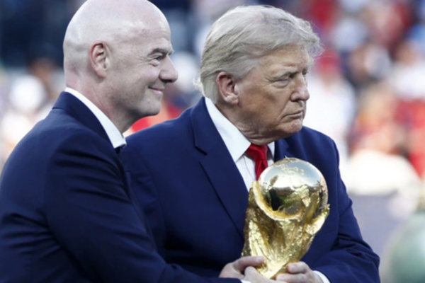 Trump do të bëjë gjithçka për ta mbajtur Infantinon në krye të FIFA-s