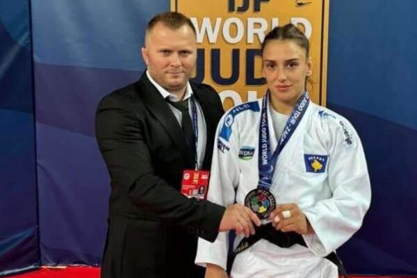 Flaka Loxha fiton poashtu medaljen e bronztë në Lojërat Mesdhetare