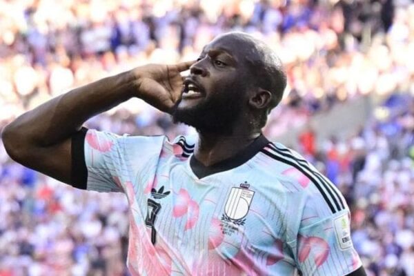 Lukaku drejt kalimit te Fenerbahçe, Napoli gjen zëvendësuesin në Premier League