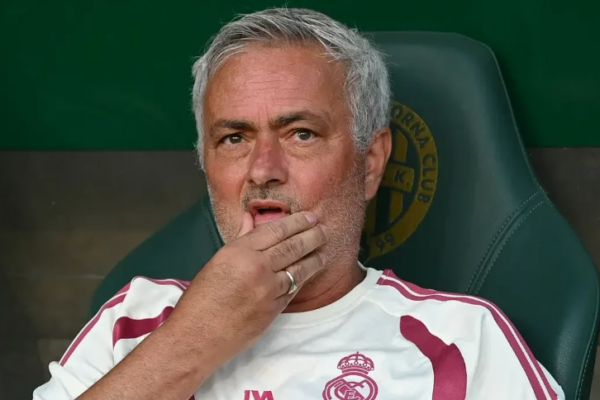 Nuk ka më mëshirë! “Fshesa” e Mourinhos, ja kush rrezikon largimin