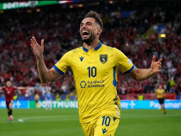 Zyrtare/ Nedim Bajrami lë Rangers për tu transferuar në Arabi, klubi i Al Taawoun e prezanton si “magjistar” – Balkanweb.com - News24