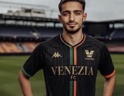 Rrahmani si Ronaldo, do e bartë fanellën me numër 7-të në Serie A