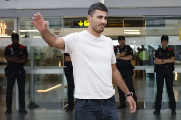 Rodri arrin në Barcelonë: Është një ëndërr dhe do të luftojmë për gjithçka