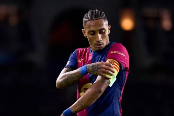 Barcelona emëron Raphinha-n kapiten, braziliani i parë në historinë e katalanasve