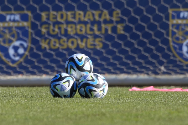 Superliga e Kosovës rikthehet sot me dy ndeshje të xhiros së tretë
