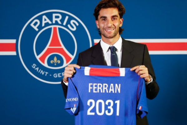 Zyrtare: Ferran Torres transferohet te PSG
