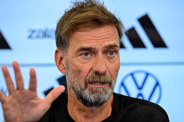 Zyrtare: Jurgen Klopp e fton futbollistin shqiptar për duelet e Ligës së Kombeve