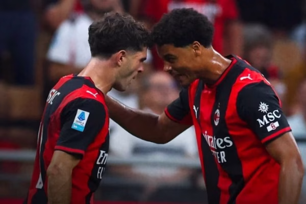 Milan fiton thellë ndaj Lecces