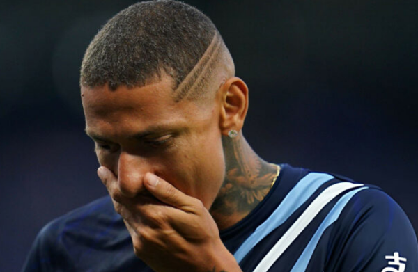 Richarlison jashtë listës së Tottenhamit, braziliani mbetet në “ngrirje”