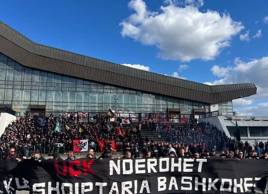“Plisat” tubohen në Prishtinë në mbështetje të ish-pjesëtarëve të UÇK-së
