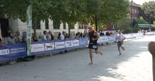 Mbi 1,700 vrapues marrin pjesë në Maratonën e Prishtinës