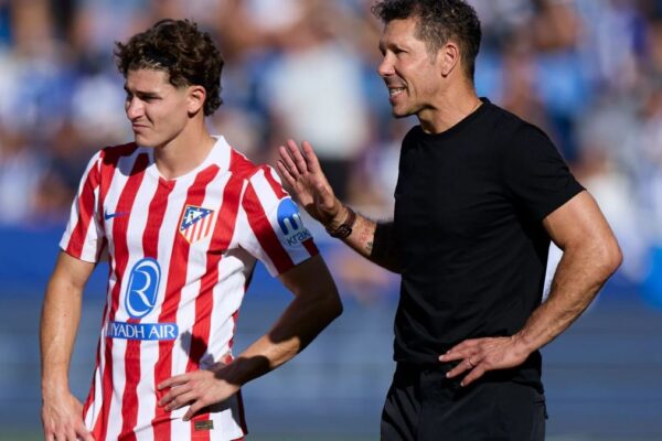 Diego Simeone për situatën e Julian Alvarezit: Tani ka një mundësi për të treguar veten