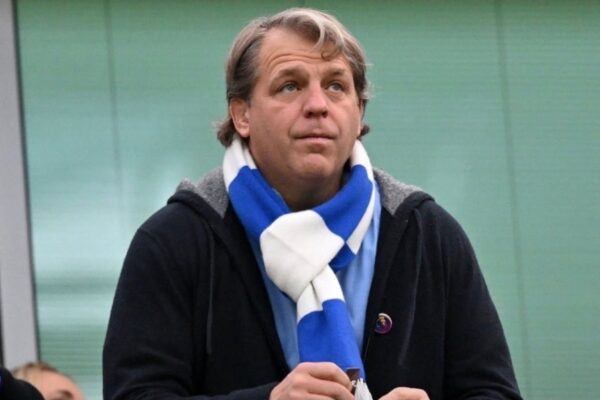 Zyrtare: Todd Boehly largohet nga Chelsea