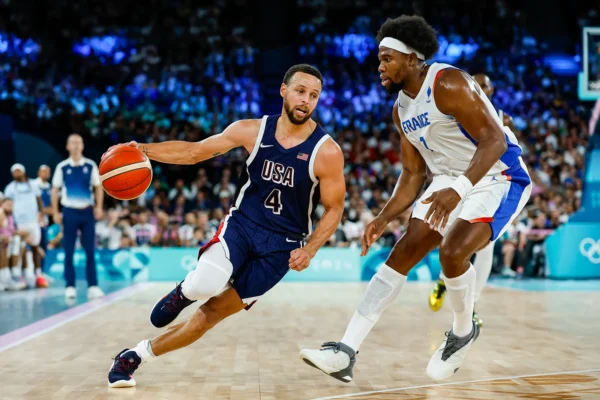 Curry vazhdon me Warriors, kontrata e re mund ta mbyllë karrierën në Golden State