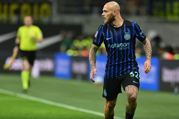 Inter nis bisedimet për rinovimim e kontratës së Dimarco, palët takim në Madrid gjatë ndeshjes së Champions
