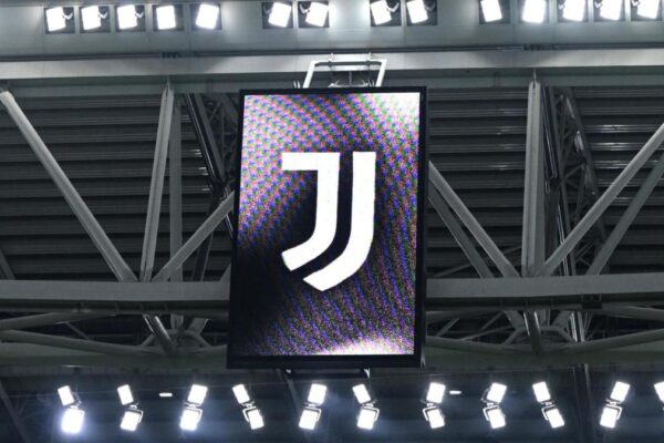 “Ai donte Juventusin, priti deri në fund të gushtit, por ndoshta drejtorët nuk ishin të bindur”