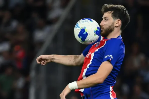 Kvaratskhelia: PSG-ja më bindi menjëherë, Napoli ishte vendimtar për karrierën time