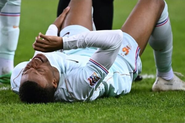 Zidane alarmon tifozët e Real Madridit, jep lajmin e keq për lëndimin e Mbappes