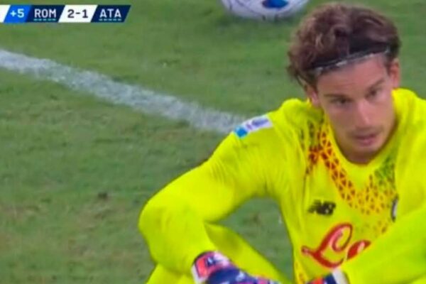 Çmenduri në “Olimpico”, Roma përmbys Atalantën me dy gola në minutat shtesë (video)