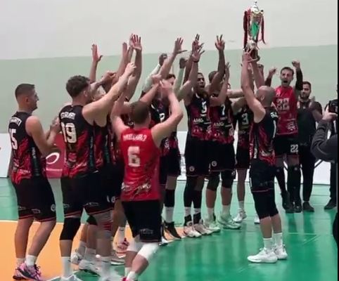 Volejboll Meshkuj/Kupa e Federatës në RTSH: Studenti rrëmben trofeun