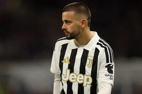 Edon Zhegrova mbetet te Juventusi, dështon kalimi te Al-Ittihad