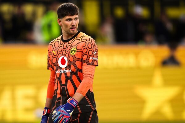 Real Madridi mendon për pasardhësin e Courtois, në radar edhe ylli i Dortmundit Gregor Kobel