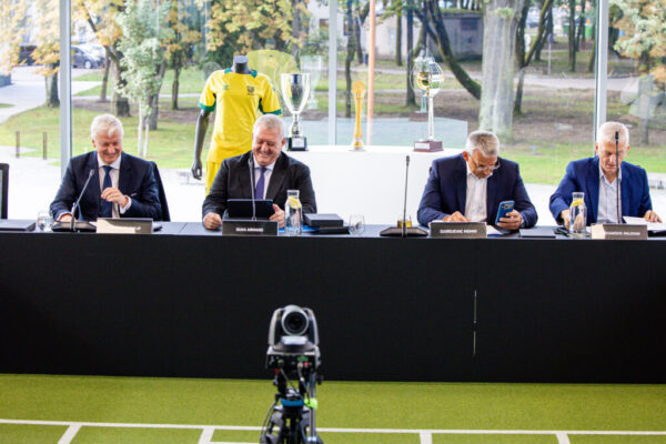 Presidenti Duka drejton mbledhjen e Komitetit të Medias të UEFA-s në Lituani