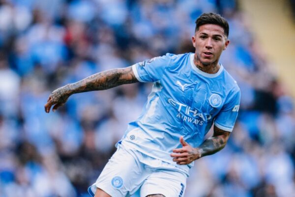 Debutojnë dy nga blerjet më të shtrenjta në histori, Man. City “kursehet” ndaj Coventry. Tottenham merr pikën e parë (video)