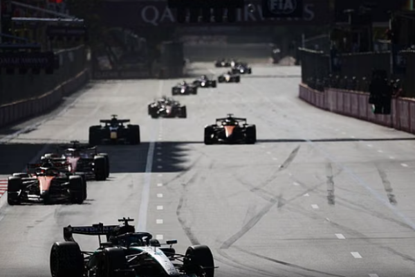 Formula 1, Russell fiton në Azerbajxhan