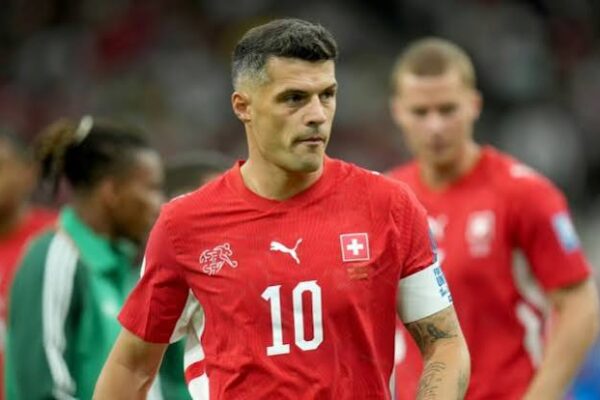 Granit Xhaka nën hetime nga Prokuroria zvicrane për certifikatat e COVID-19