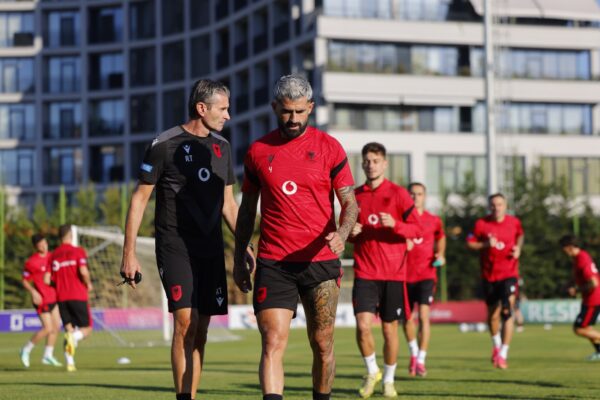 Nations League / Kombëtarja vijon përgatitjet. Asllani stërvitje të diferencuar, Cake shfaq shqetësime muskulore