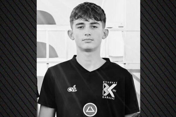 Detaje të reja nga vdekja e futbollistit 16-vjeçar në Greqi. Çfarë thonë hetimet?