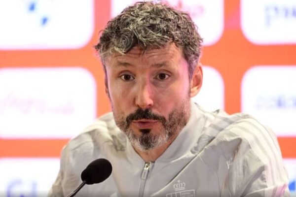 Belgjika përballet sot me Italinë, Van Bommel: Sfidë e madhe, do doja të drejtoja Milanin