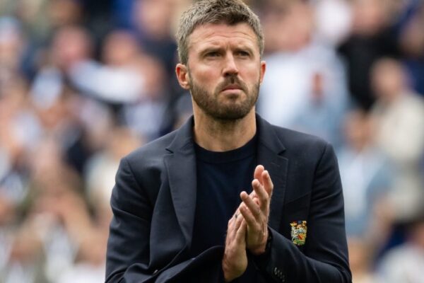Carrick: I zhgënjyer pasi e kishim fitoren në dorë, duhet të menaxhojmë më mirë epërsinë