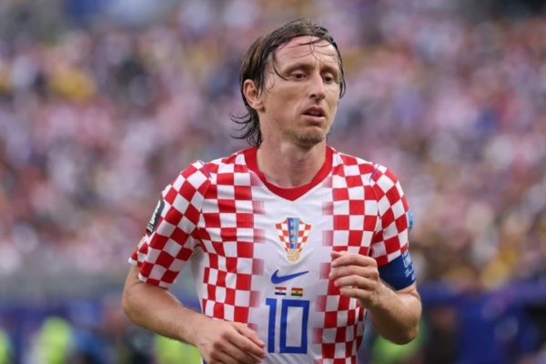41 vjeç… dhe historia vazhdon. Modric sapo mori një vendim të madh